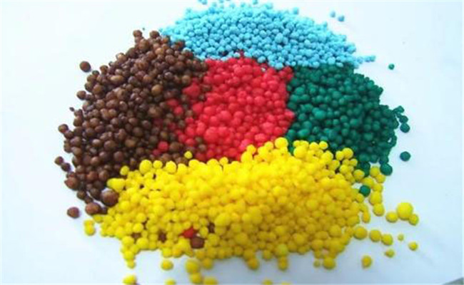 常用氮肥的成分、性質(zhì)和施用要點