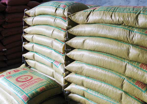 飼用益生素與抗生素的效果對比 飼料技術(shù)