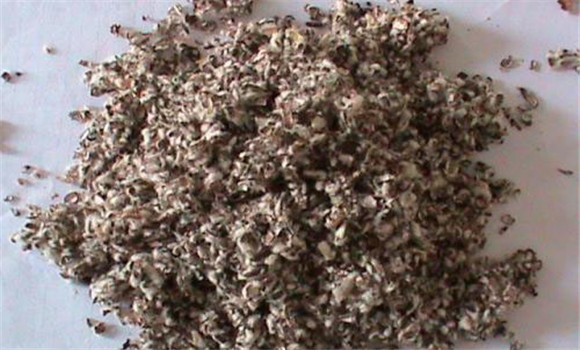 茶樹(shù)菇培養(yǎng)料配方舉例