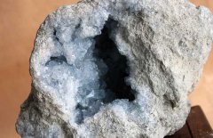 水晶產(chǎn)地在哪里？